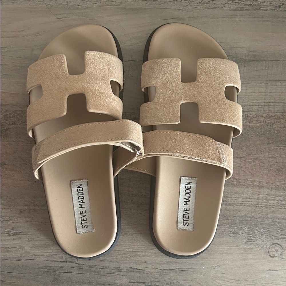 Steve Madden Beige Slide Sandals